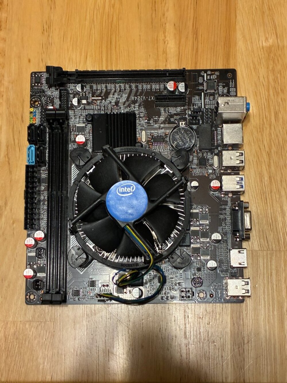 X7-V124A LGA 1155 Mini ITX Motherboard With Intel E97379-003 CPU Cooler